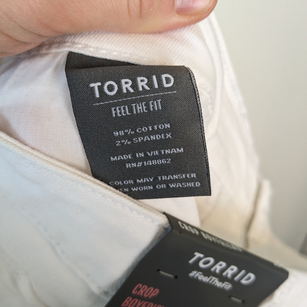 Torrid Boyfriend Crop Optic White Distressed Jeans in Vintage Stretch - Picture 7 of 8